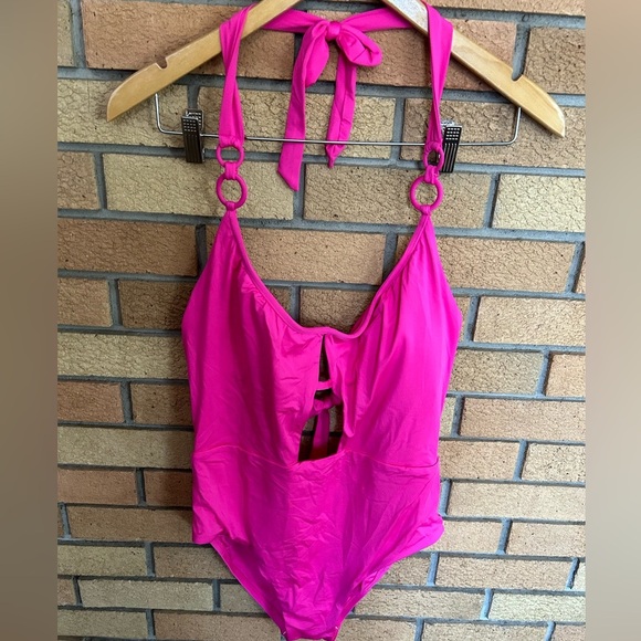 NWT Trina Turk Monaco Scoop Neck Cutout Halter One Piece Swimsuit Rose Pink 10 - Picture 3 of 5